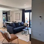 K Luxury Few Min Walk From The Ζαντάρ