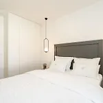 K Luxury Few Min Walk From The