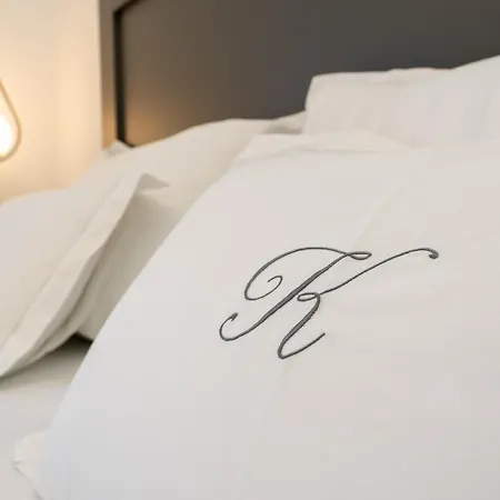 K Luxury Few Min Walk From The 아파트 *
