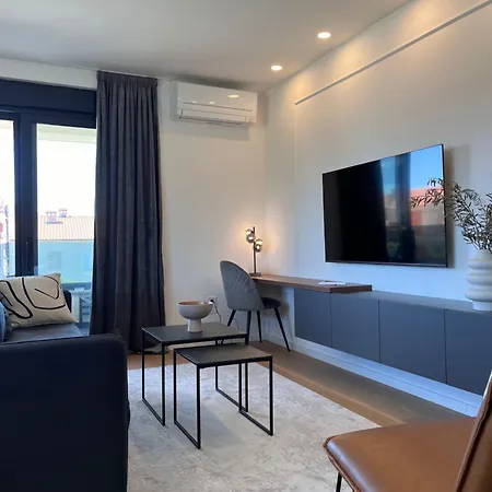 K Luxury Few Min Walk From The 자다르