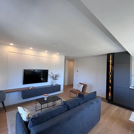K Luxury Few Min Walk From The Appartement *