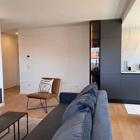 K Luxury Few Min Walk From The 아파트 자다르